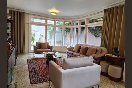 Casa à venda com 383m², 4 quartos e 4 vagas Casa à venda com 383m², 4 quartos e 4 vagasFoto 06