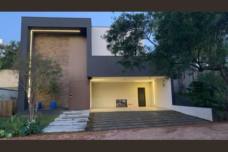 Casa de condomínio à venda com 399m², 4 quartos e 6 vagasFoto 24