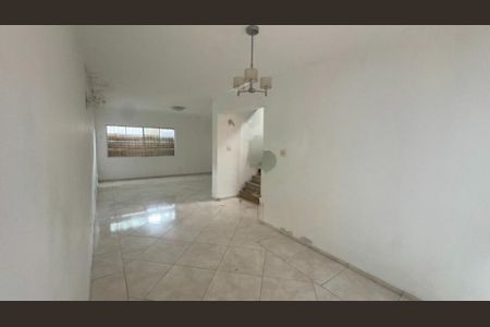 Casa à venda com 3 quartos, 175m² em Cupecê, São Paulo
