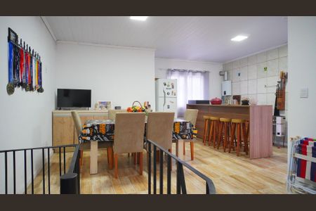 Casa à venda com 200m², 3 quartos e 1 vagaÁrea gourmet 