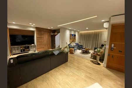 Apartamento à venda com 168m², 4 quartos e 2 vagas