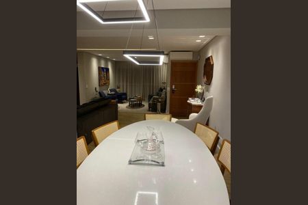 Apartamento à venda com 168m², 4 quartos e 2 vagas