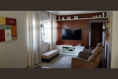 Casa à venda com 4 quartos, 280m² em Campo Grande, São Paulo