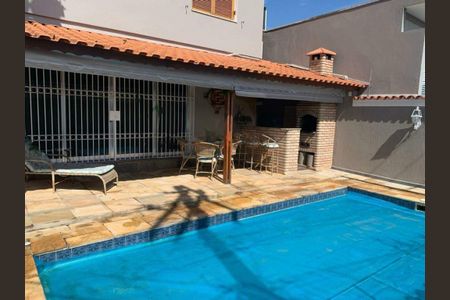 Casa à venda com 280m², 4 quartos e 5 vagas
