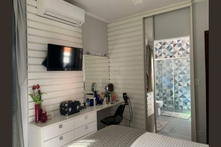Casa à venda com 4 quartos, 280m² em Campo Grande, São Paulo