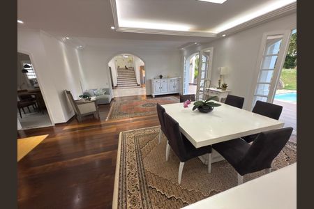 Casa de condomínio à venda com 500m², 5 quartos e 4 vagas Casa de condomínio à venda com 500m², 5 quartos e 4 vagasFoto 09