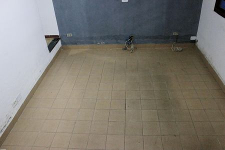 Casa à venda com 40m², 1 quarto e 2 vagasSala 