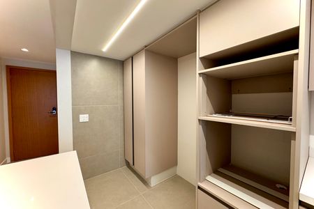 Apartamento para alugar com 100m², 3 quartos e 2 vagas