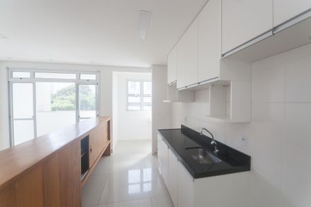 Apartamento para alugar com 61m², 2 quartos e 2 vagas Apartamento para alugar com 61m², 2 quartos e 2 vagasCozinha