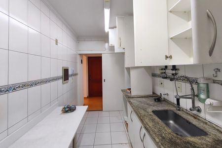 Apartamento à venda com 94m², 2 quartos e 1 vagaCozinha