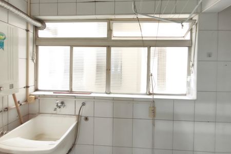 Apartamento à venda com 94m², 2 quartos e 1 vagaÁrea de Serviço