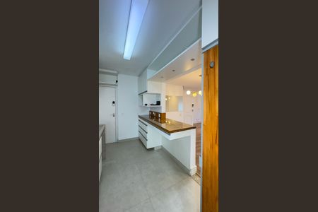 Cozinha de apartamento para alugar com 3 quartos, 93m² em Cidade Monções, São Paulo