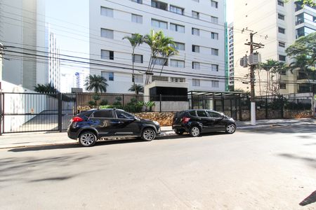 Apartamento à venda com 103m², 3 quartos e 1 vaga Apartamento à venda com 103m², 3 quartos e 1 vagaFachada