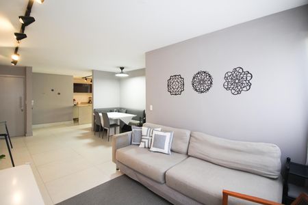 Apartamento à venda com 103m², 3 quartos e 1 vaga Apartamento à venda com 103m², 3 quartos e 1 vagaSala