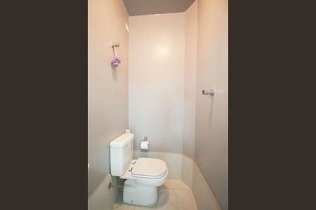 Apartamento à venda com 103m², 3 quartos e 1 vaga Apartamento à venda com 103m², 3 quartos e 1 vagaBanheiro de serviço