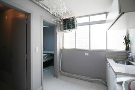 Apartamento à venda com 103m², 3 quartos e 1 vaga Apartamento à venda com 103m², 3 quartos e 1 vagaÁrea de Serviço