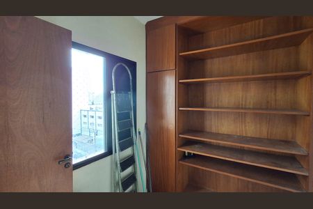 Apartamento para alugar com 135m², 3 quartos e 2 vagas Apartamento para alugar com 135m², 3 quartos e 2 vagasDespensa