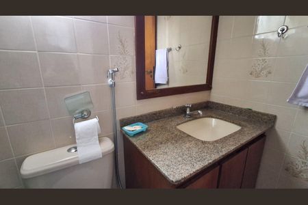 Apartamento para alugar com 135m², 3 quartos e 2 vagas Apartamento para alugar com 135m², 3 quartos e 2 vagasBanheiro Suíte