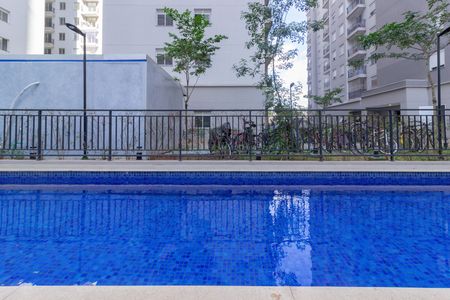Apartamento à venda com 39m², 2 quartos e sem vagaÁrea comum - Piscina