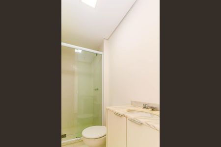 Banheiros de apartamento para alugar com 2 quartos, 62m² em Marechal Rondon, Canoas