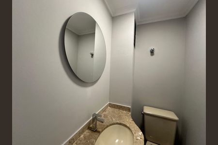 Apartamento para alugar com 128m², 4 quartos e 2 vagas Apartamento para alugar com 128m², 4 quartos e 2 vagasLavabo