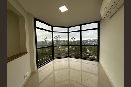 Apartamento para alugar com 128m², 4 quartos e 2 vagas Apartamento para alugar com 128m², 4 quartos e 2 vagasVaranda da Sala