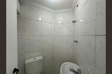 Apartamento para alugar com 128m², 4 quartos e 2 vagas Apartamento para alugar com 128m², 4 quartos e 2 vagasBanheiro de serviço