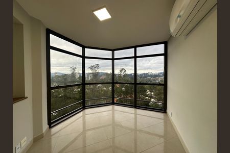 Apartamento para alugar com 128m², 4 quartos e 2 vagas Apartamento para alugar com 128m², 4 quartos e 2 vagasVaranda da Sala