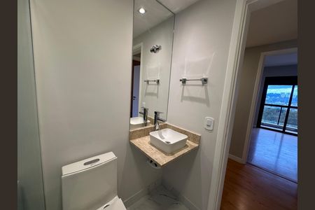 Banheiro Social de apartamento para alugar com 4 quartos, 128m² em Alphaville, Barueri