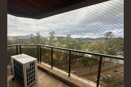 Apartamento para alugar com 128m², 4 quartos e 2 vagas Apartamento para alugar com 128m², 4 quartos e 2 vagasVaranda