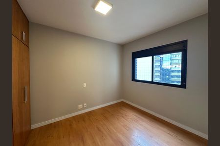Apartamento para alugar com 128m², 4 quartos e 2 vagas Apartamento para alugar com 128m², 4 quartos e 2 vagasQuarto 3