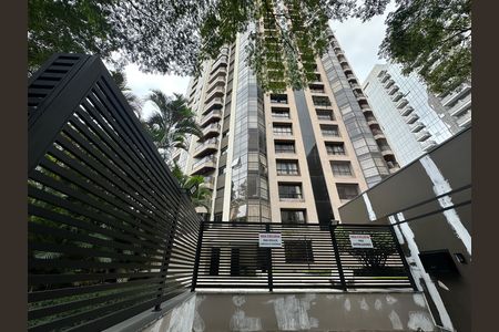 Fachada de apartamento para alugar com 4 quartos, 128m² em Alphaville, Barueri