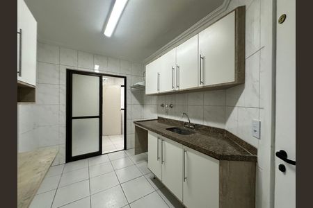 Apartamento para alugar com 128m², 4 quartos e 2 vagas Apartamento para alugar com 128m², 4 quartos e 2 vagasCozinha