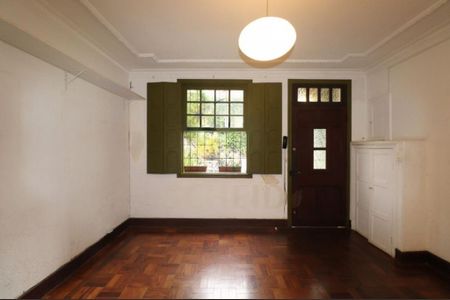 Casa à venda com 2 quartos, 128m² em Pinheiros, São Paulo
