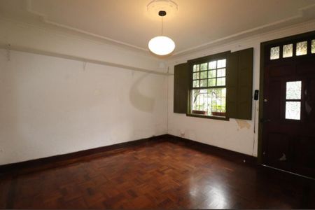 Casa à venda com 2 quartos, 128m² em Pinheiros, São Paulo