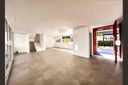 Casa à venda com 4 quartos, 557m² em Santo Amaro, São Paulo