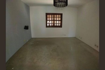 Foto 01 de casa de condomínio à venda com 4 quartos, 360m² em Alphaville Empresarial, Barueri