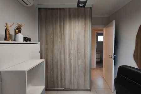 Apartamento à venda com 97m², 2 quartos e 2 vagas Apartamento à venda com 97m², 2 quartos e 2 vagasQuarto 2
