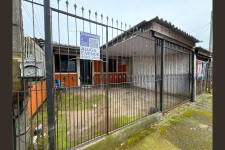 Casa para alugar com 52m², 2 quartos e 1 vagaFachada e placa