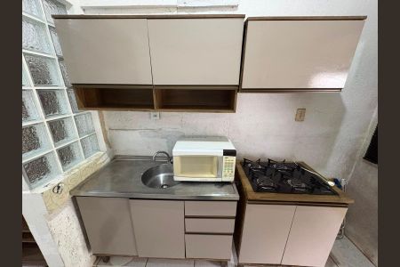 Casa para alugar com 52m², 2 quartos e 1 vagaCozinha 