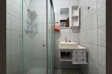 Casa para alugar com 52m², 2 quartos e 1 vagaBanheiro