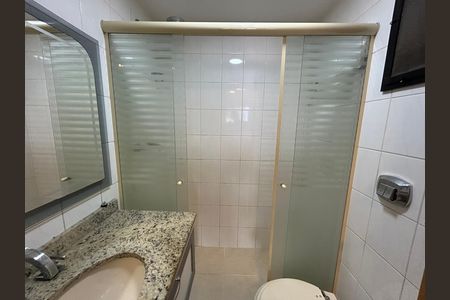 Apartamento à venda com 164m², 4 quartos e 3 vagasBanheiro da suíte