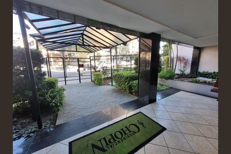 Apartamento à venda com 164m², 4 quartos e 3 vagas Apartamento à venda com 164m², 4 quartos e 3 vagasHall de entrada