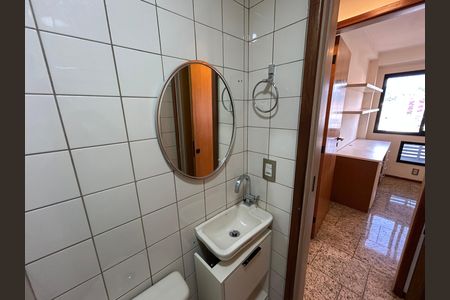 Apartamento à venda com 164m², 4 quartos e 3 vagasBanheiro 3