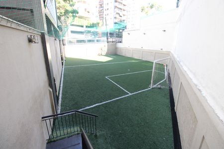Apartamento à venda com 164m², 4 quartos e 3 vagasCampo de futebol