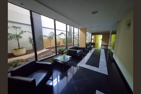 Apartamento à venda com 164m², 4 quartos e 3 vagas Apartamento à venda com 164m², 4 quartos e 3 vagasHall de entrada