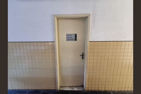 Apartamento à venda com 164m², 4 quartos e 3 vagas Apartamento à venda com 164m², 4 quartos e 3 vagasSaúna