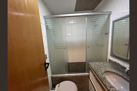 Apartamento à venda com 164m², 4 quartos e 3 vagasBanheiro 2