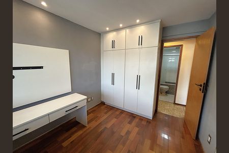 Apartamento à venda com 164m², 4 quartos e 3 vagasQuarto 1