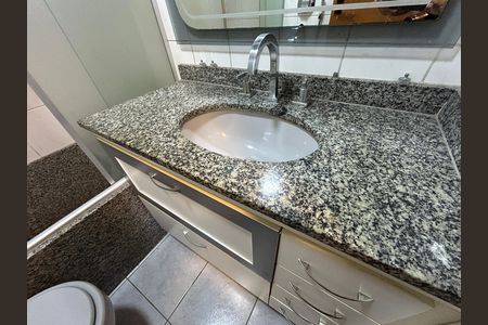 Apartamento à venda com 164m², 4 quartos e 3 vagasBanheiro 2